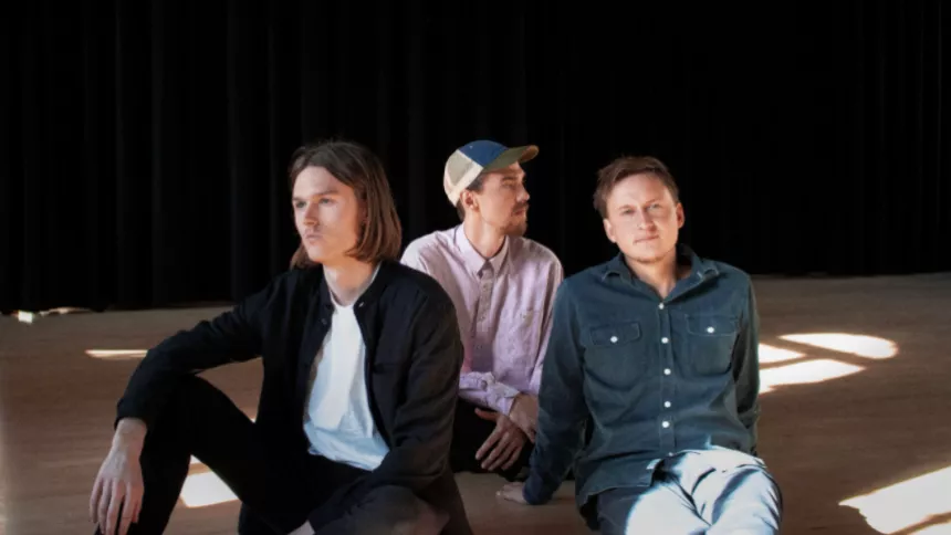 ANMELDELSE: Melankoli, nostalgi og ungdommelig åbenhed