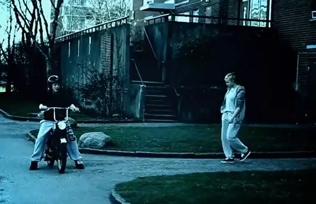 På moppetur i förorten