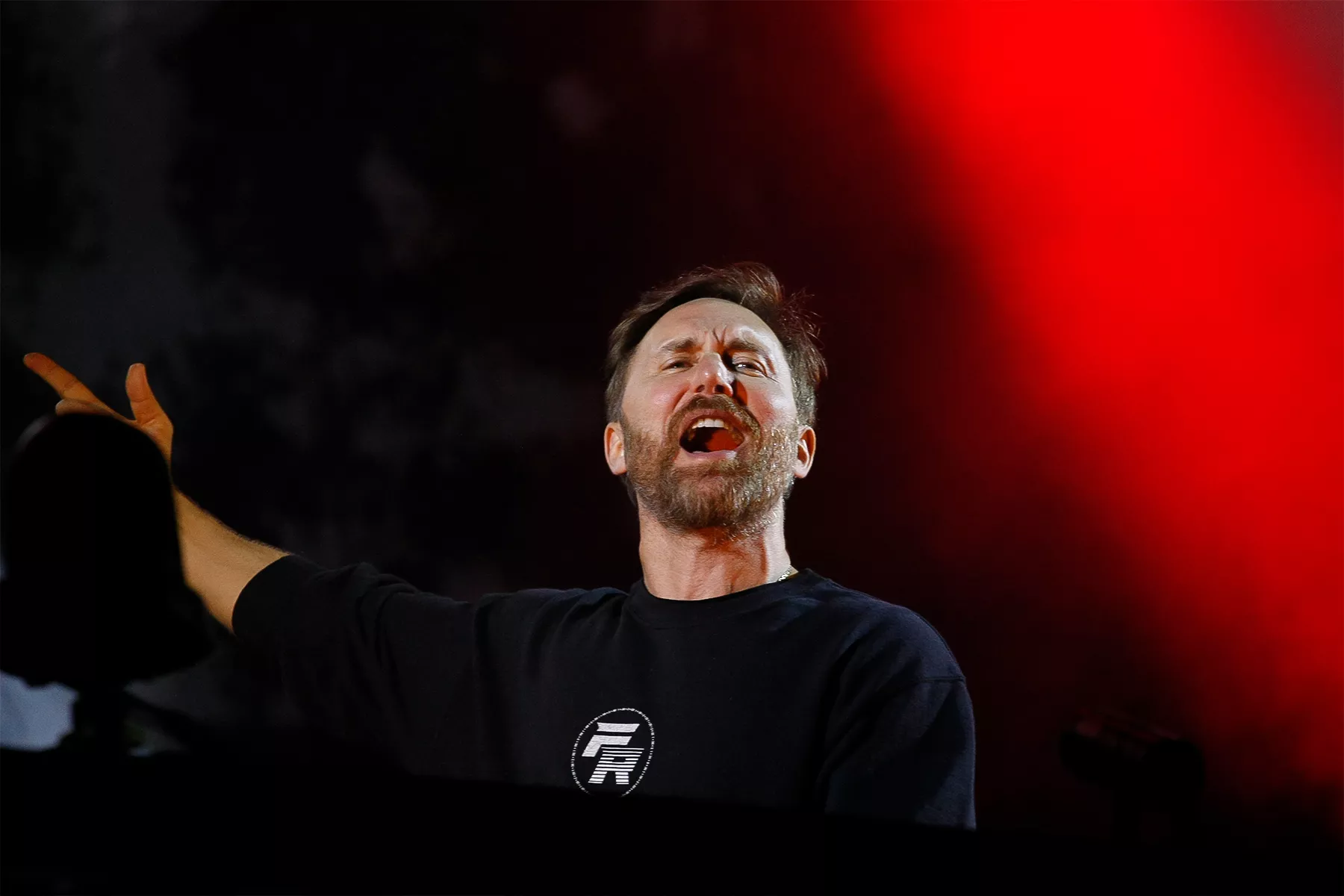 Med ét bestialsk remix gjorde fransk giga-stjerne sig skyldig i brandstiftelse