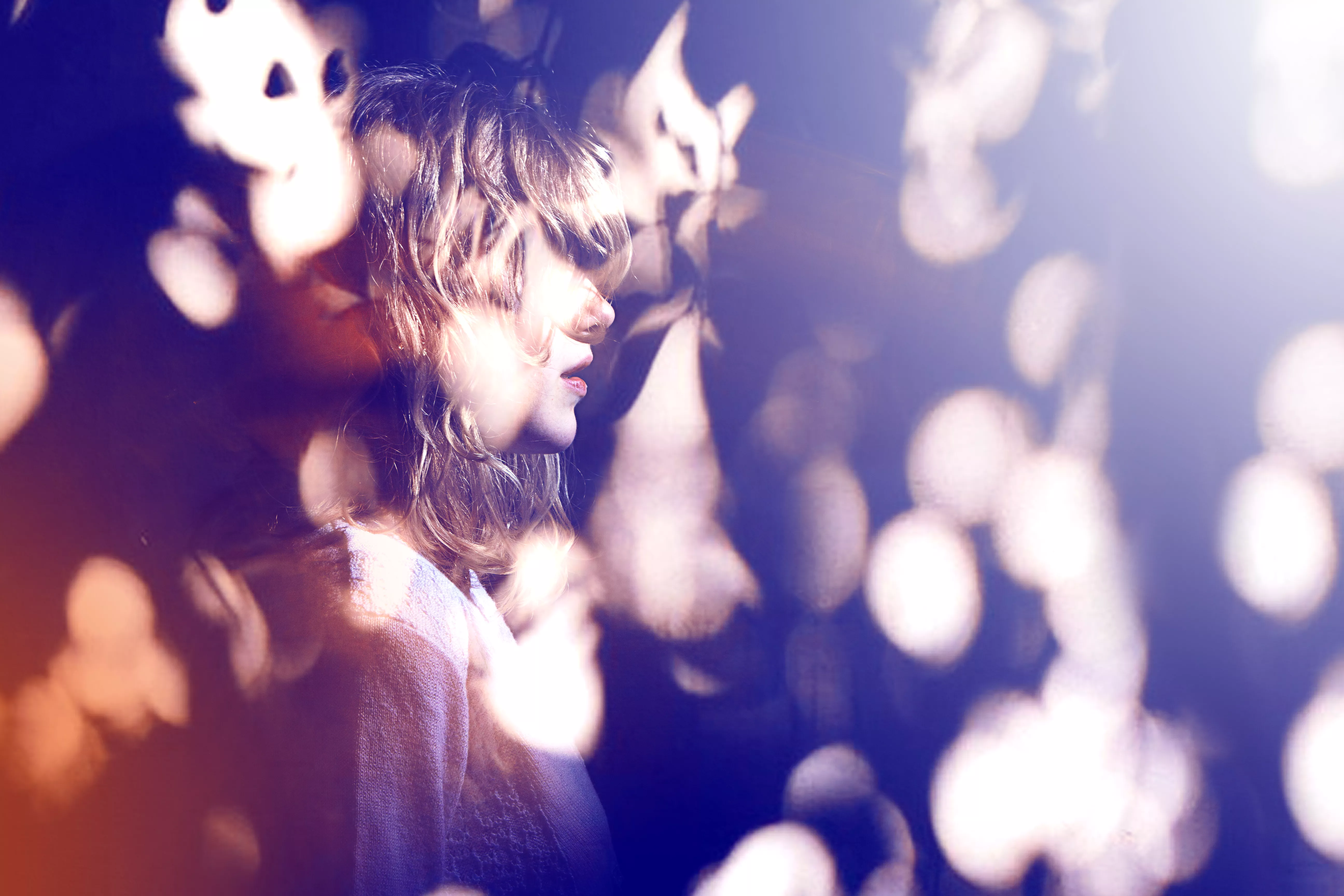 PREMIERE: Sea Change - Bursting