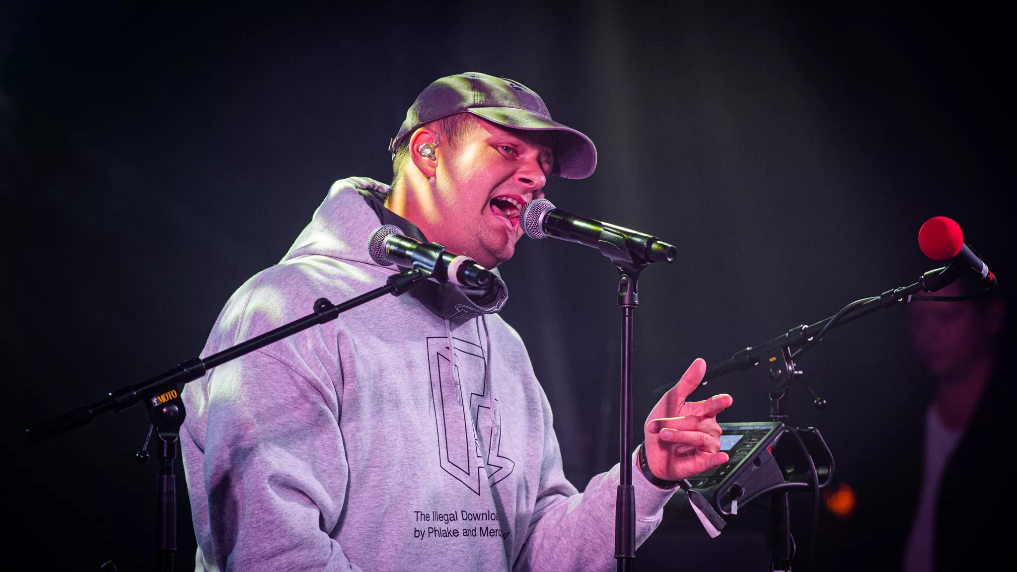 Halveret duo serverer kuldegys-fremkaldende musikalske cocktails – og en indbagt pizza