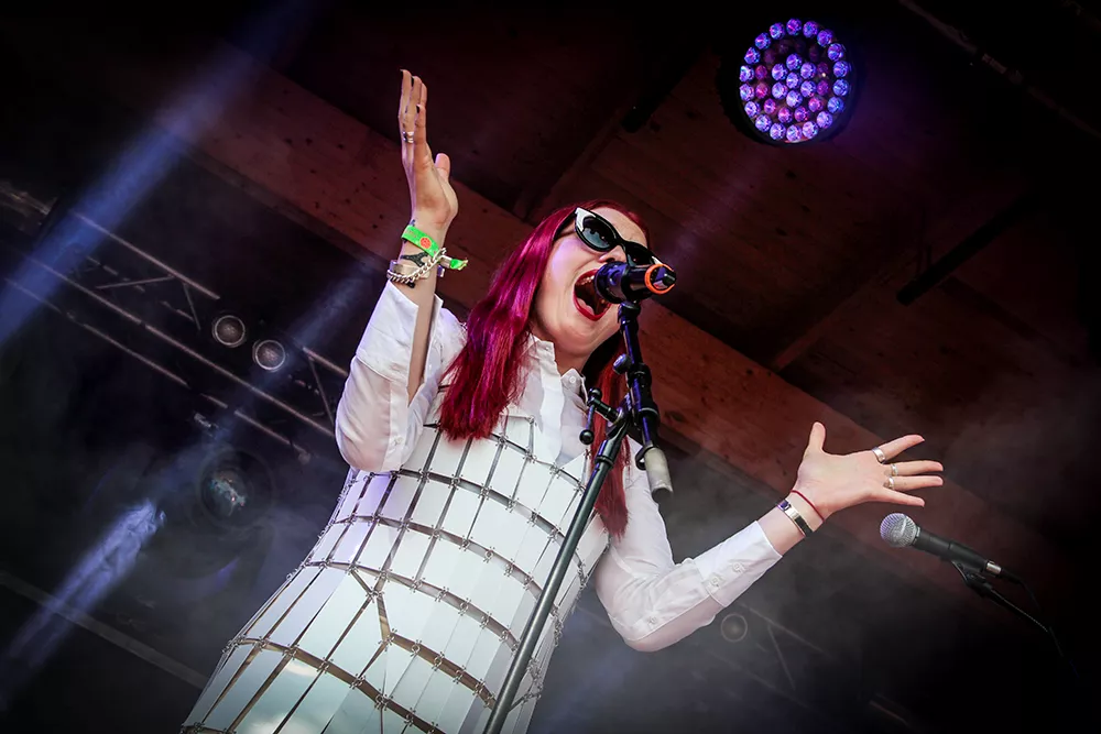 Icona Pop : Ängen, Emmabodafestivalen