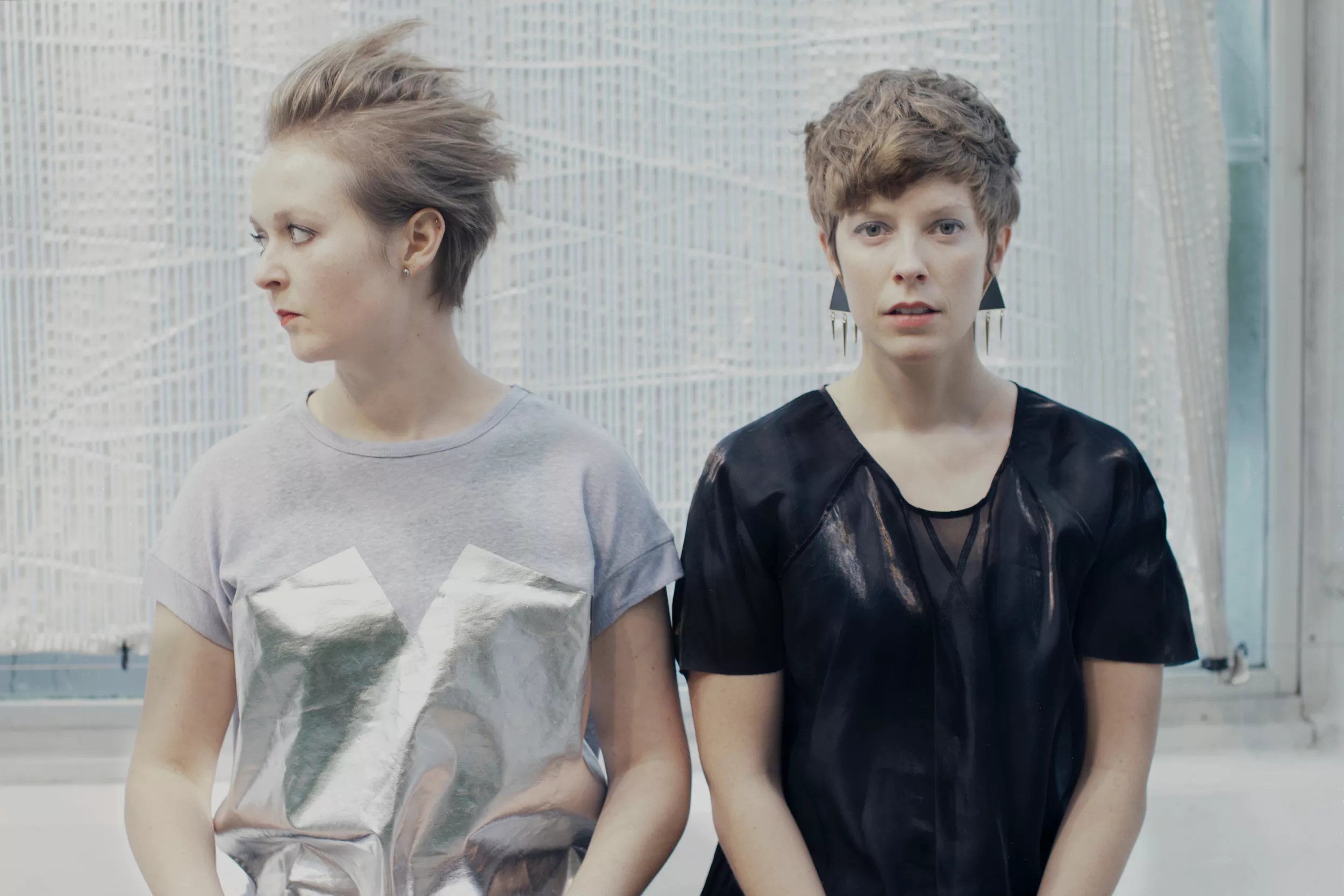 Videopremiere: Bow To Each Other - Bigger and stronger