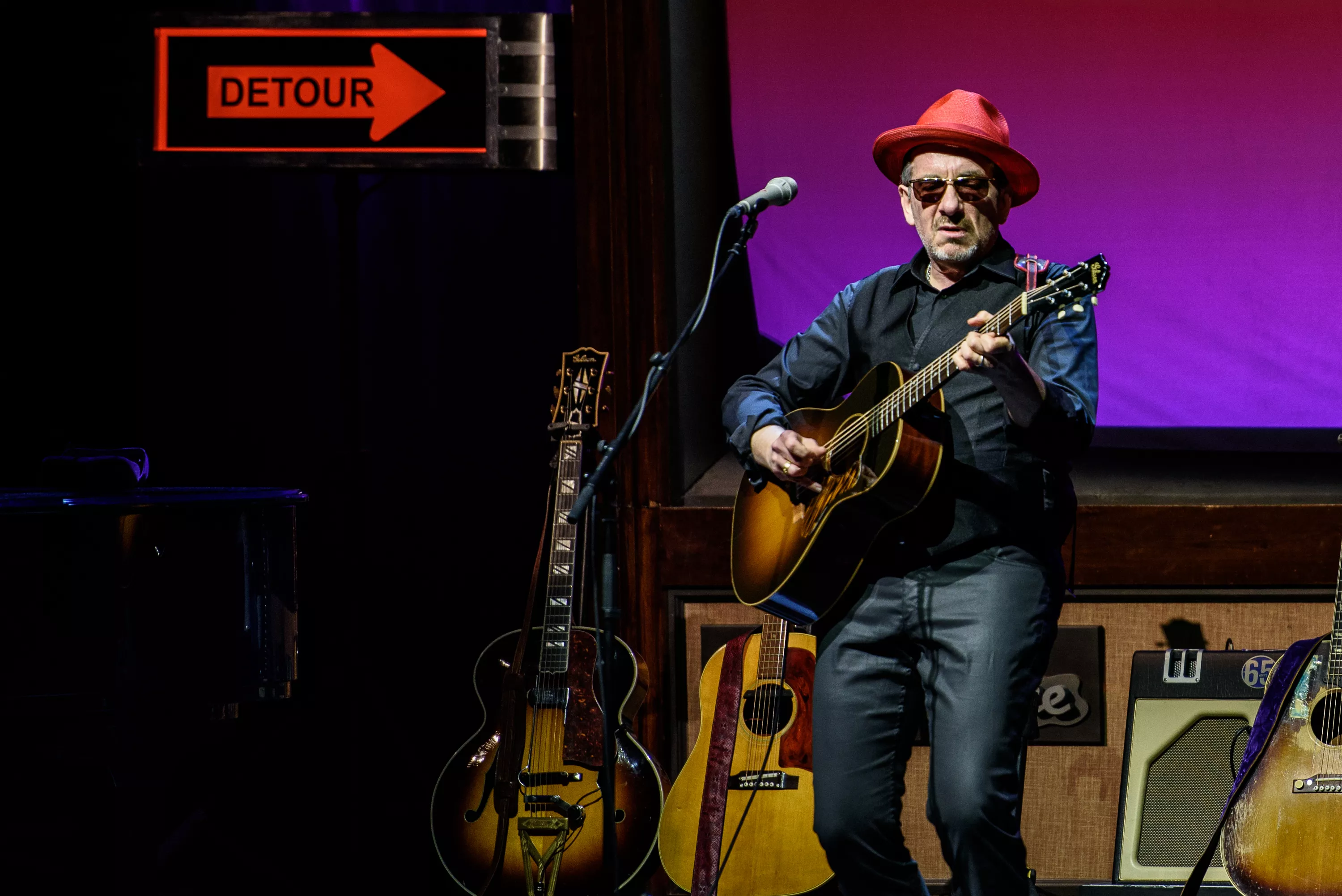 Vildsint låtlista från en artist som inte kan sluta