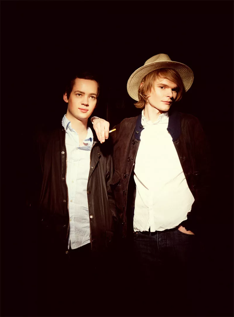 Lo-Fi-Fnk: Peace & Love 2011, Graceland