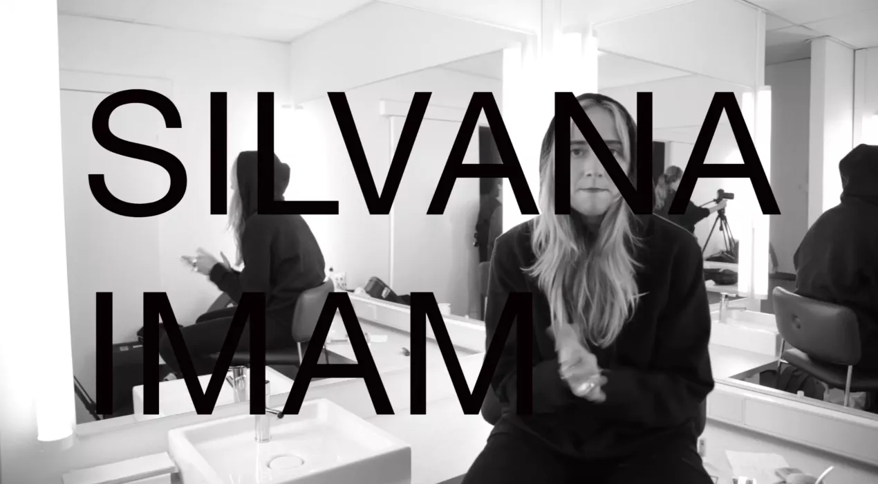 Se dokumentär om festivalen med bara kvinnliga akter