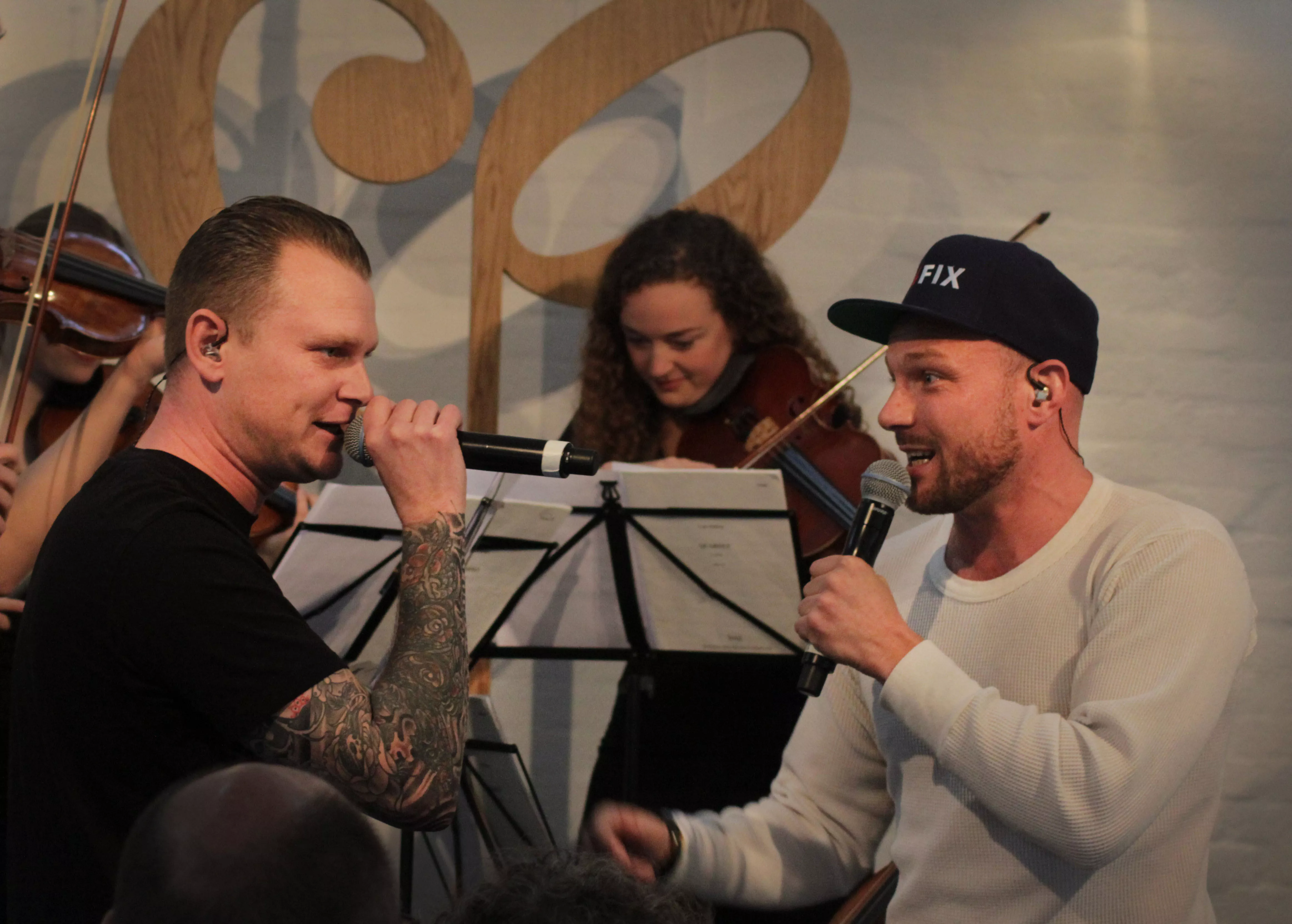 Stjerner fra Suspekt til Dodo hylder den danske sangskat i Vega