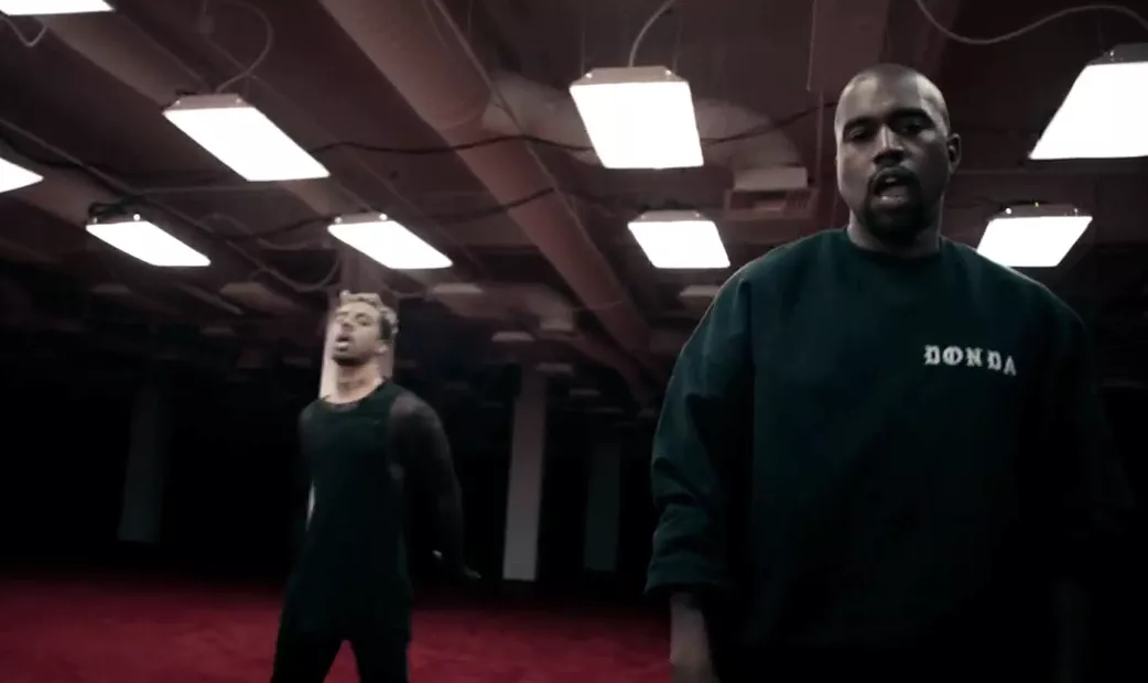 Video: Kanye West og Vic Mensa på kant med loven