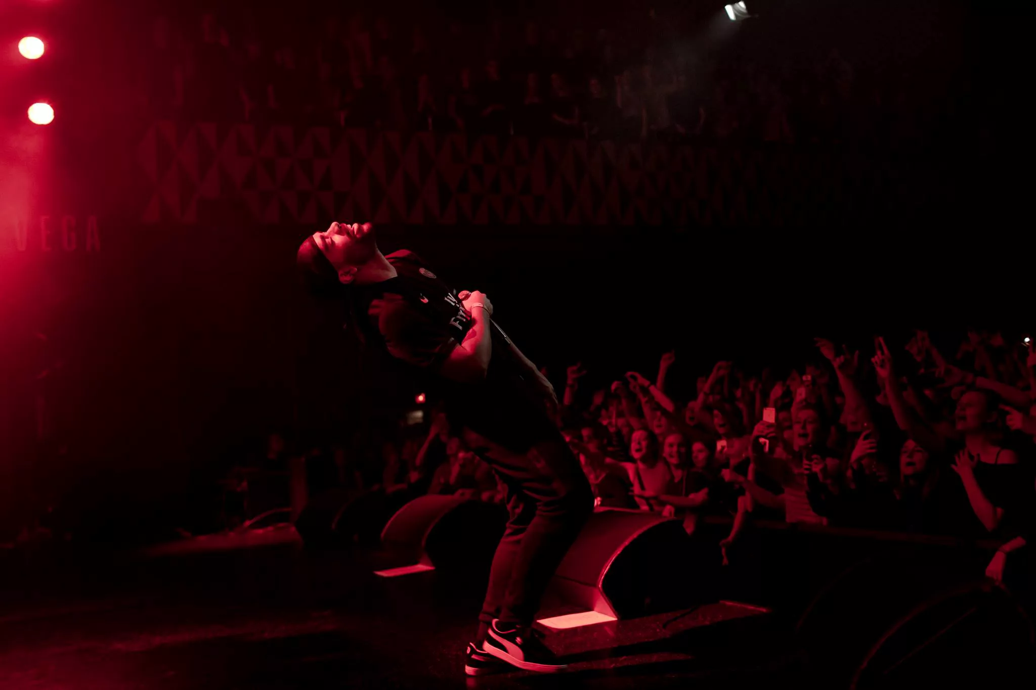 Ukendt Kunstner giver deres hidtil største indendørs koncert