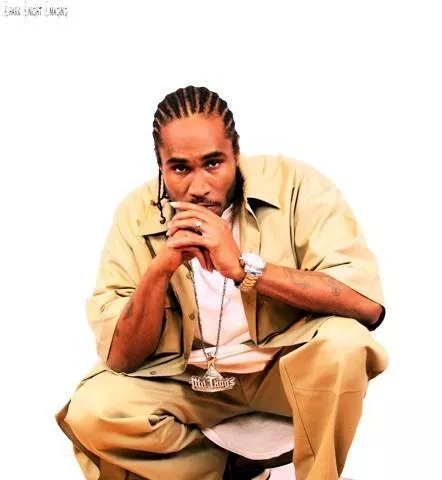 Flesh-n-Bone slog sin mor med en pistol