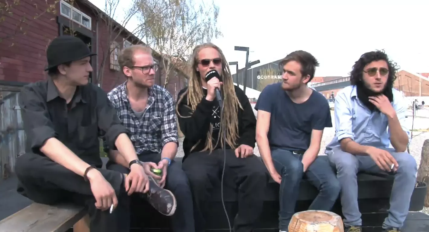 GAFFA TV: Underspillet gøgler-rap på Spot