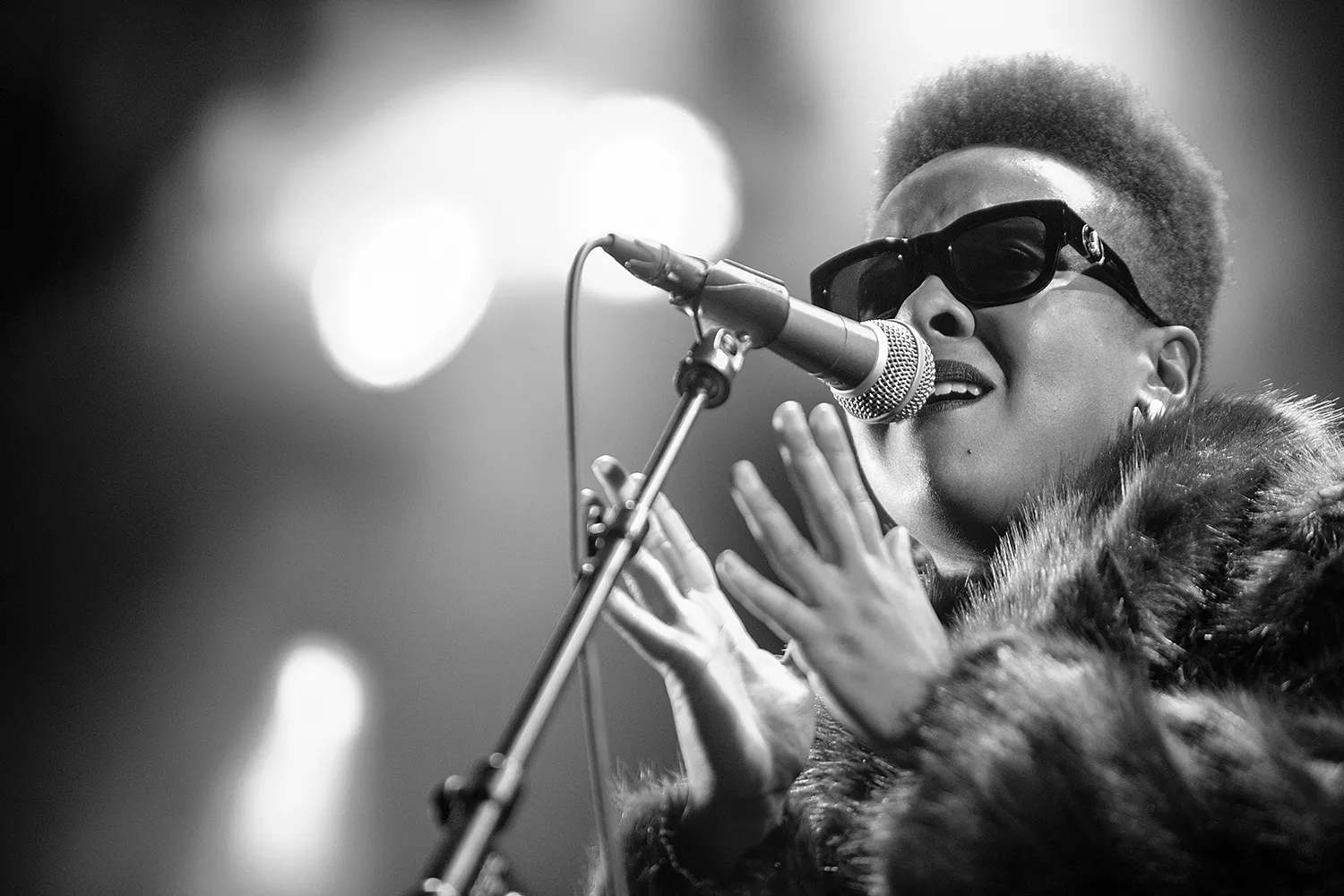 Hun blir med Sondre Lerche på norgesturnéen i vinter