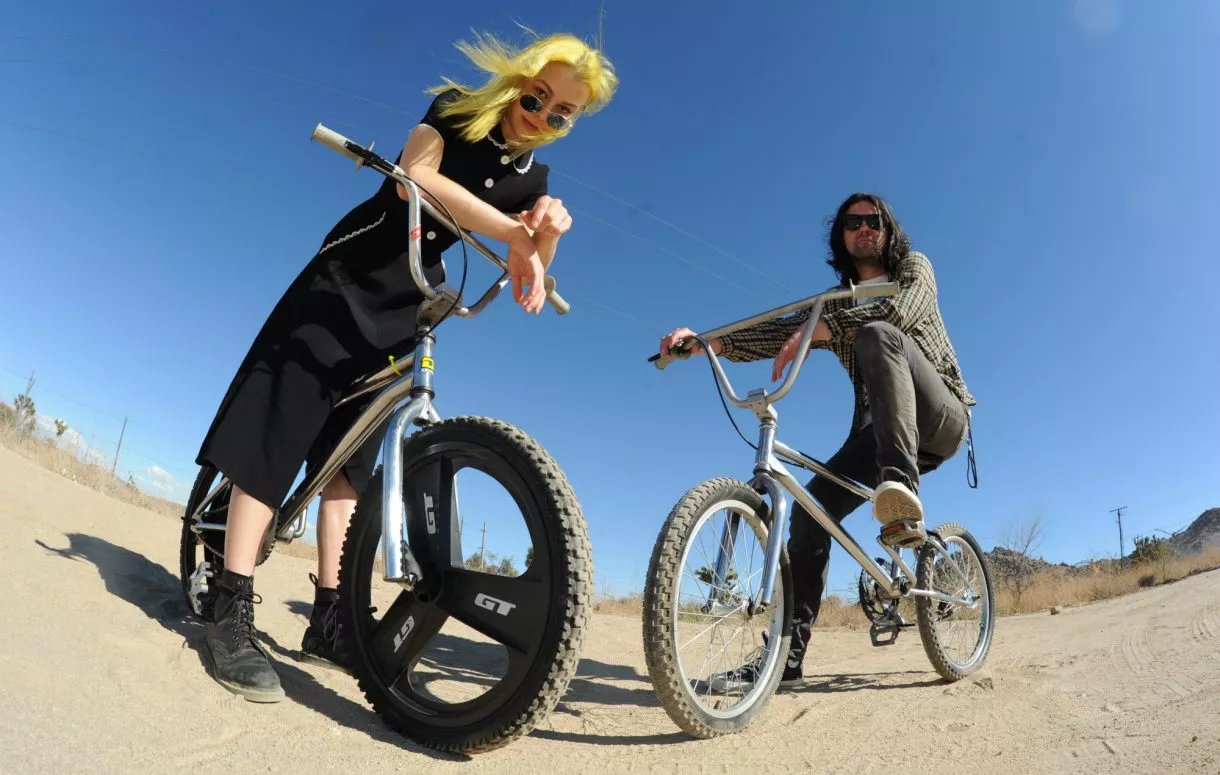 Conor Obersts och Phoebe Bridgers nya projekt till Sverige 