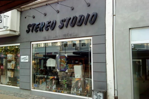 Stereo Studio lukker