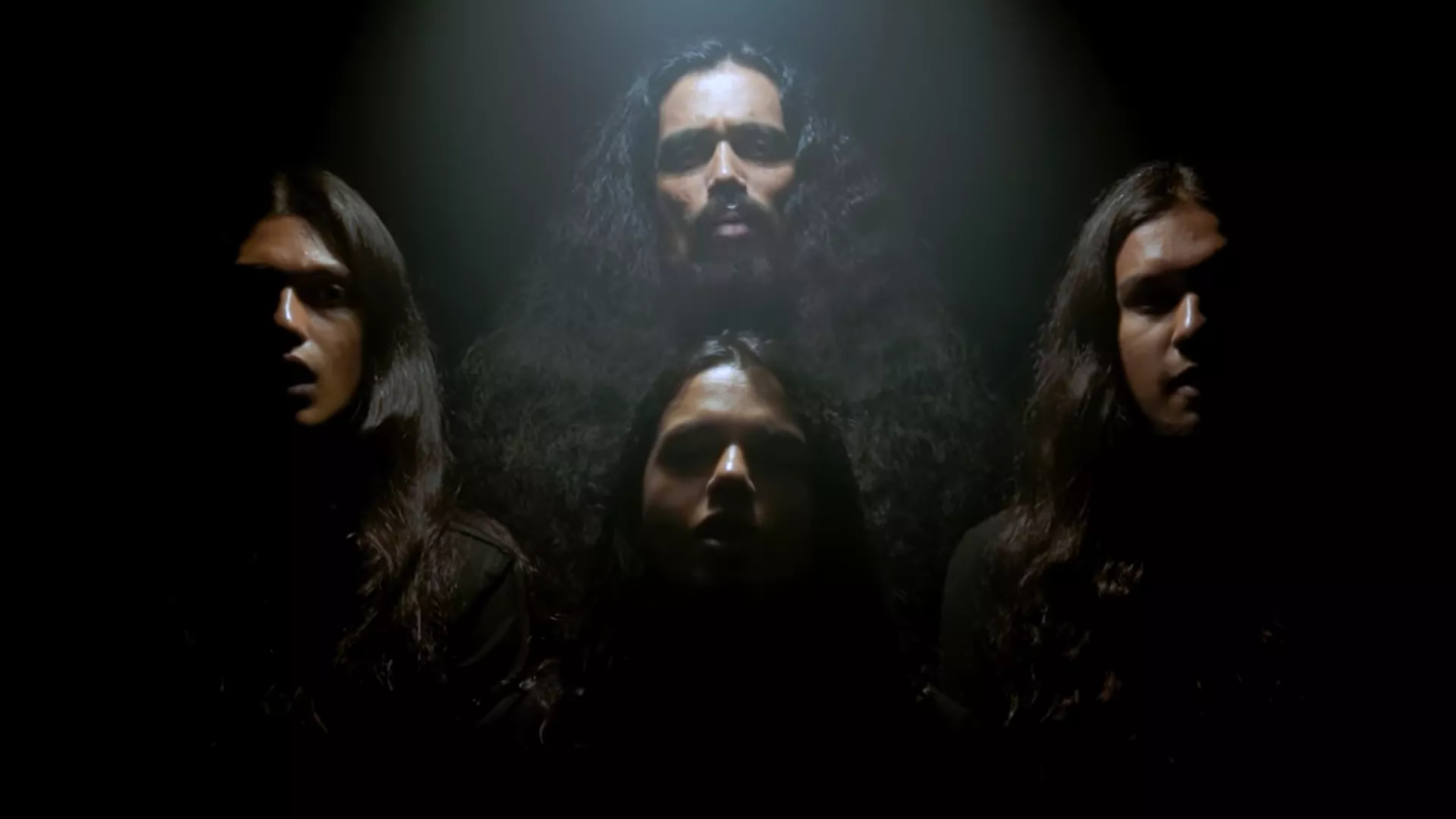 VIDEO: Vanvittigt præcist indisk cover af Bohemian Rhapsody