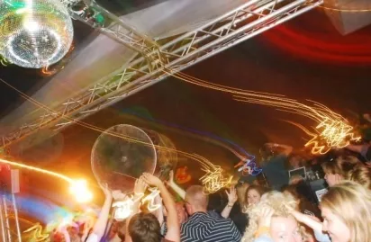 Endnu to festcamps forlader Roskilde