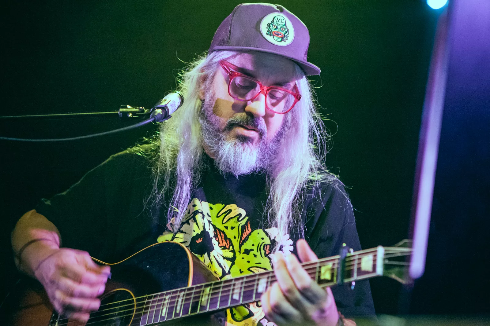 J Mascis holder hoff i Bergen
