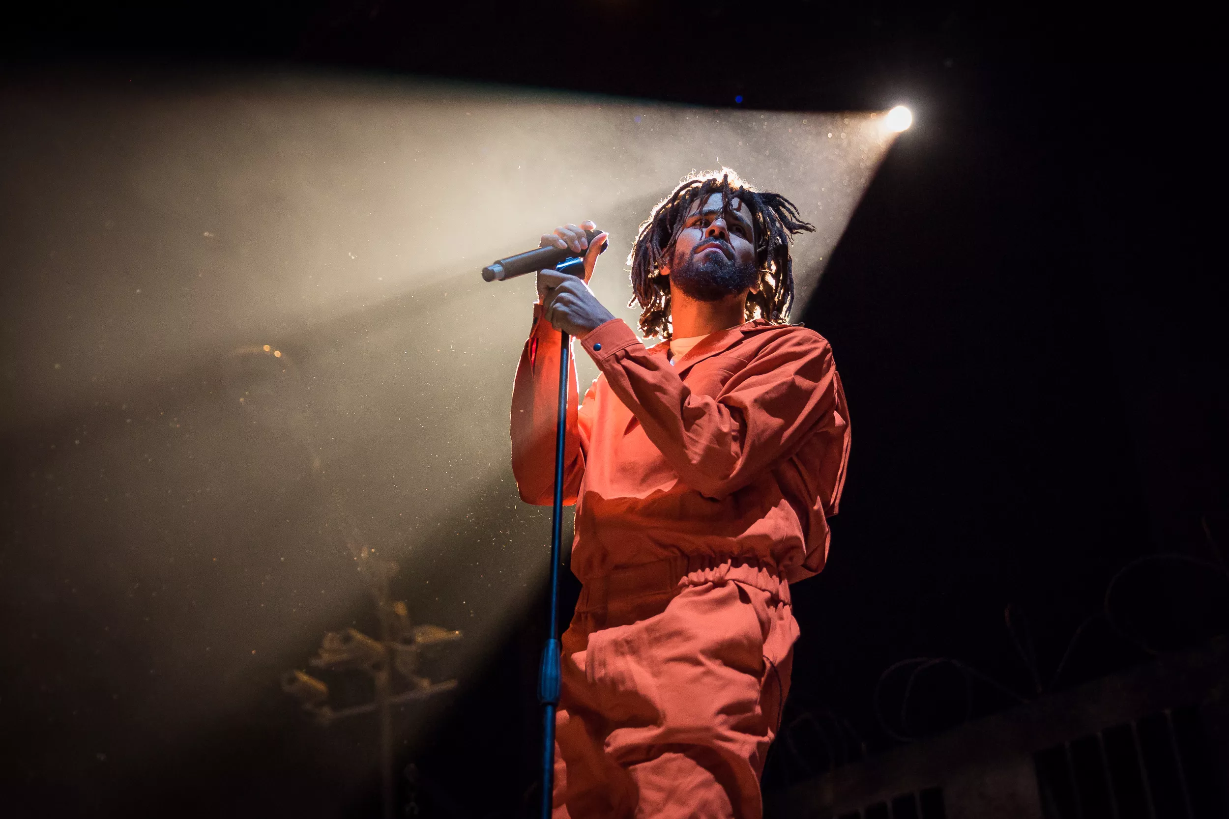 Hiphops populære samfunnsrefser