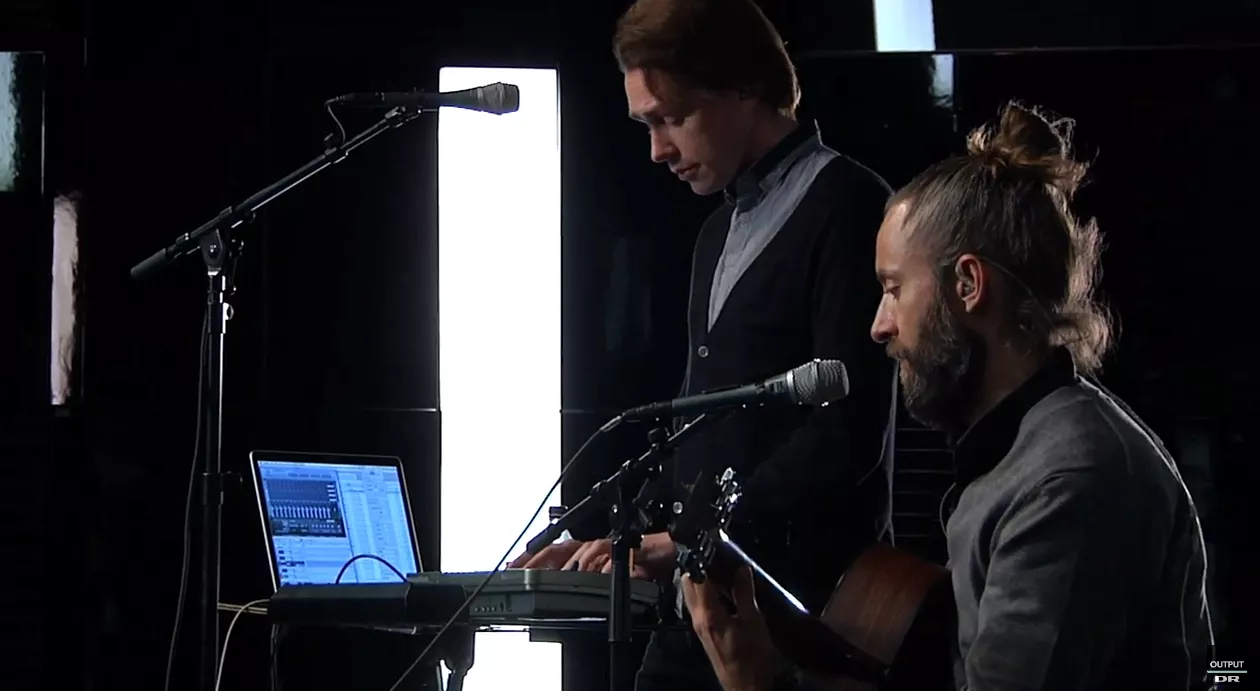 Se Mew i akustisk live-video