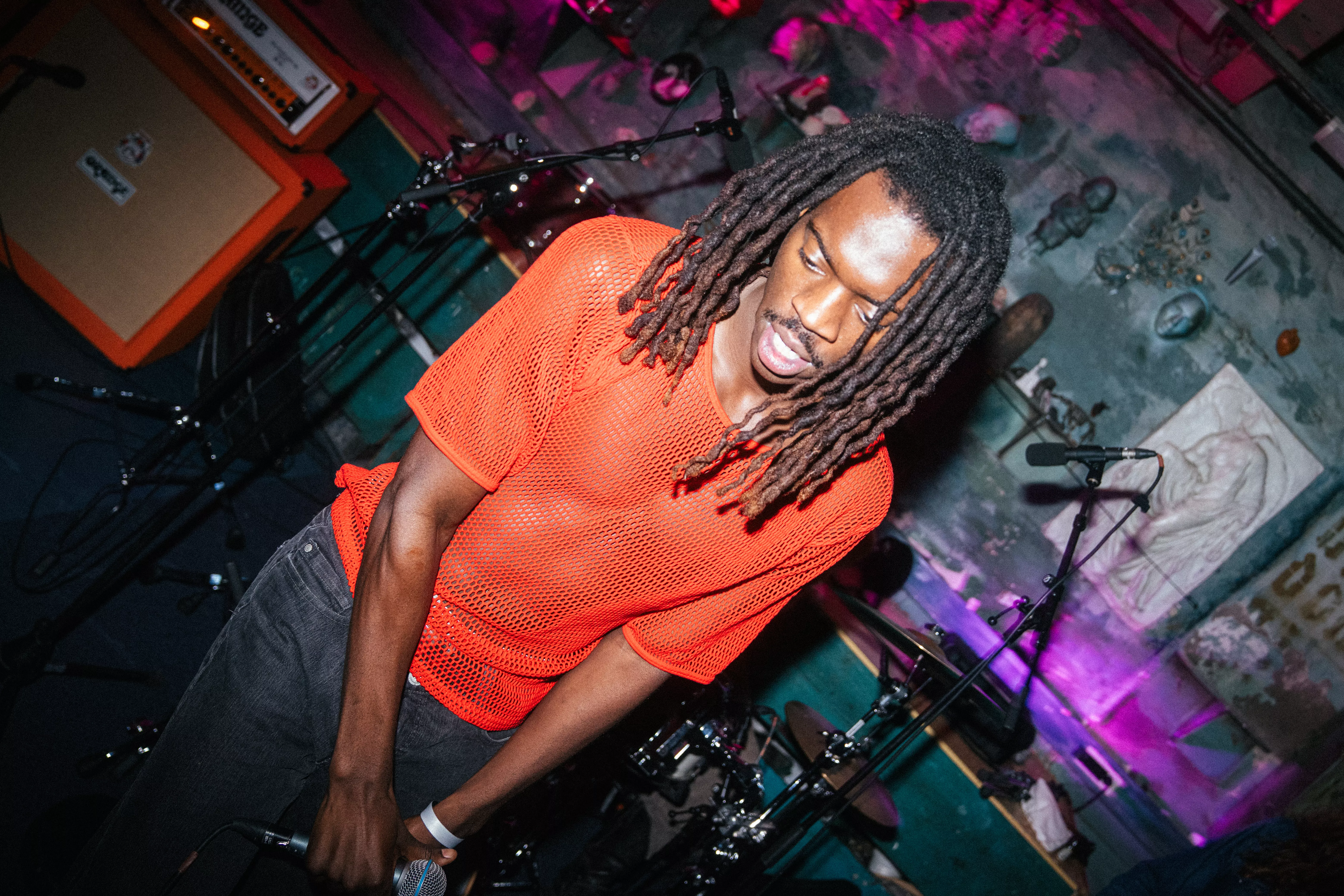 Bytryne-punk i trangt lokale