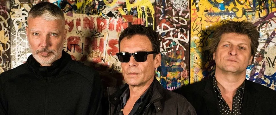 En kæberasler fra garagerockerne, der driver mod undergangen