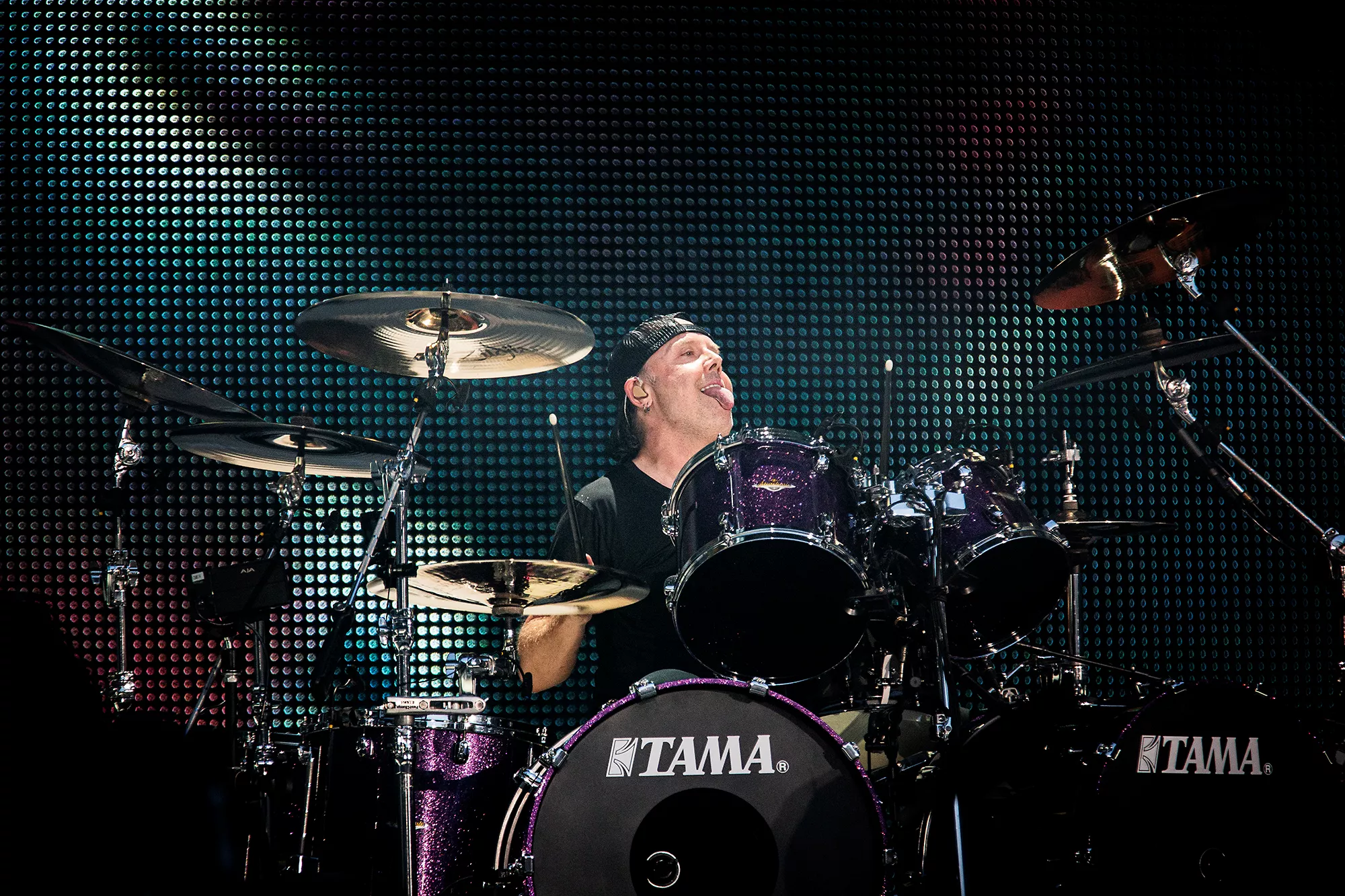 Toalett föreställandes Metallicas trummis ställs ut på museum