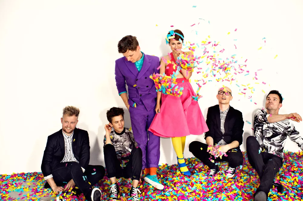 Alphabeat - Popstjerner flytter hjem