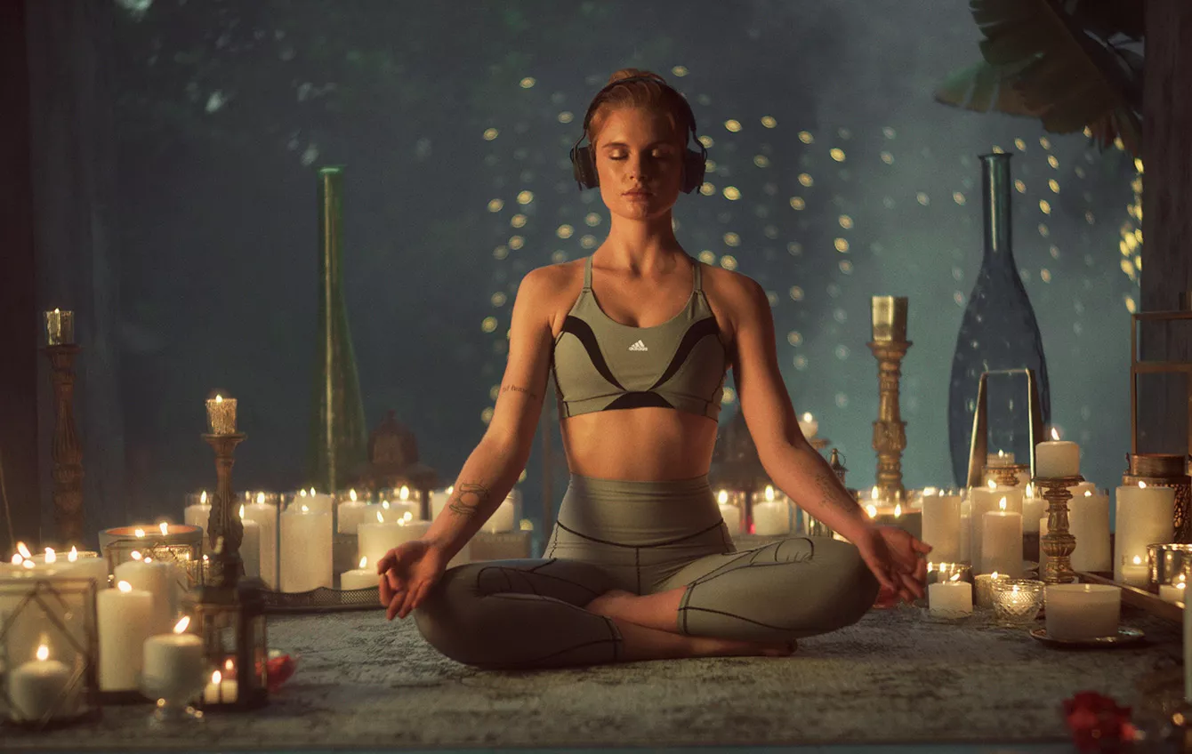 Nyt headset oplades og drives af lyset omkring brugeren