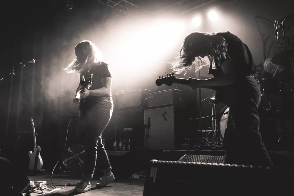 Baby In Vain annoncerer debutalbum i sensommeren – lyt til åbningstrack