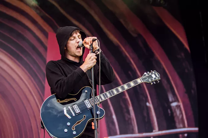 Fejlcastet og tømmermændsramt rockband bød ikke på meget nyt