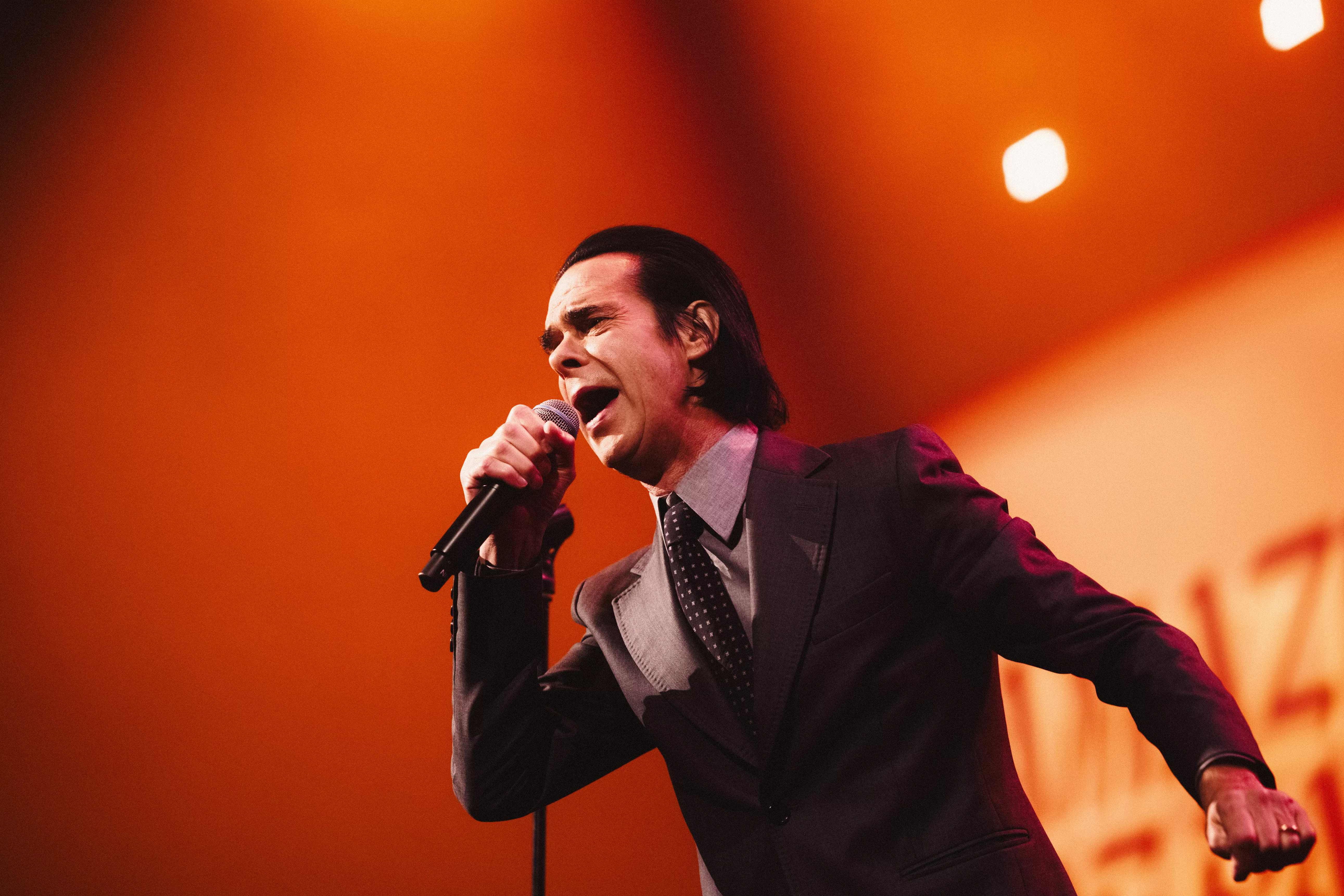 Verdensmester i inderlige publikumsfrieri