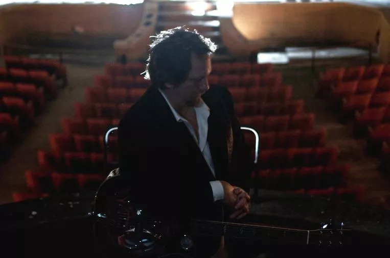 Jerry Douglas med prominente gæster