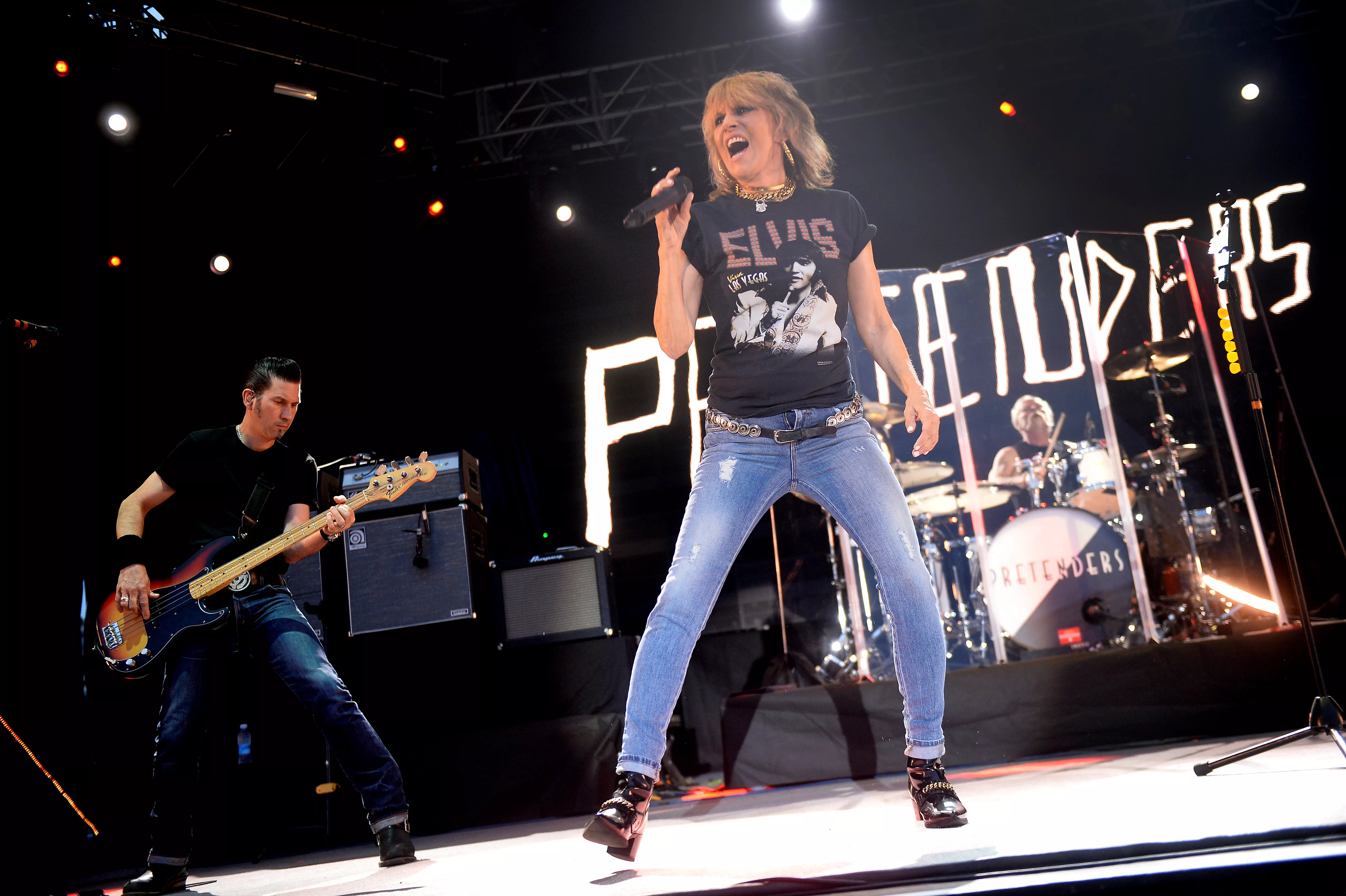 Rockeveteranen raste mot publikum under konsert