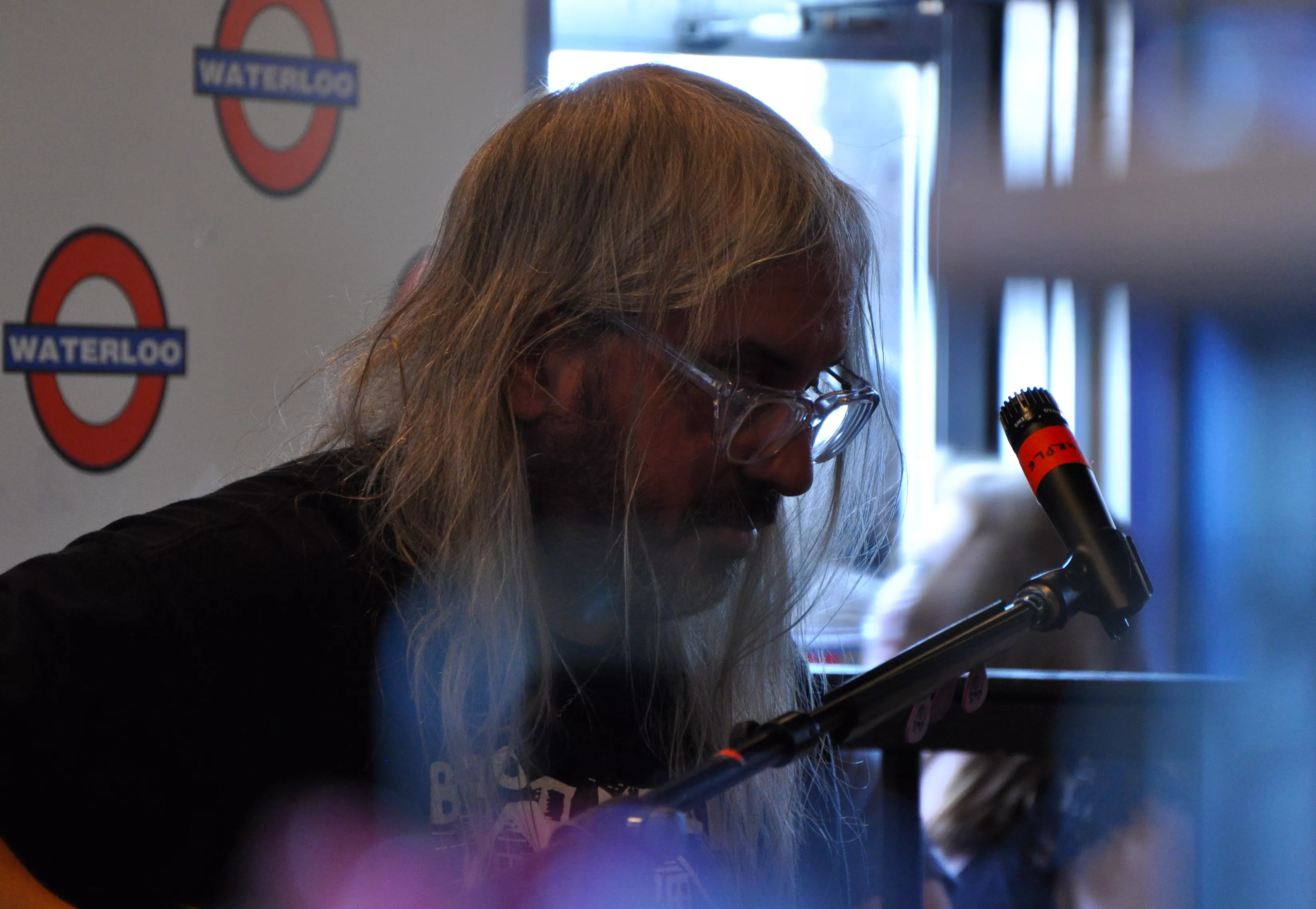 J Mascis til Parkteatret