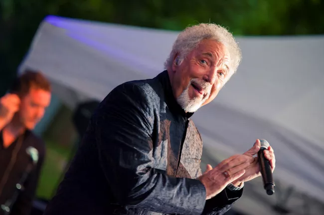 Tom Jones: Den Fynske Landsby, Odense