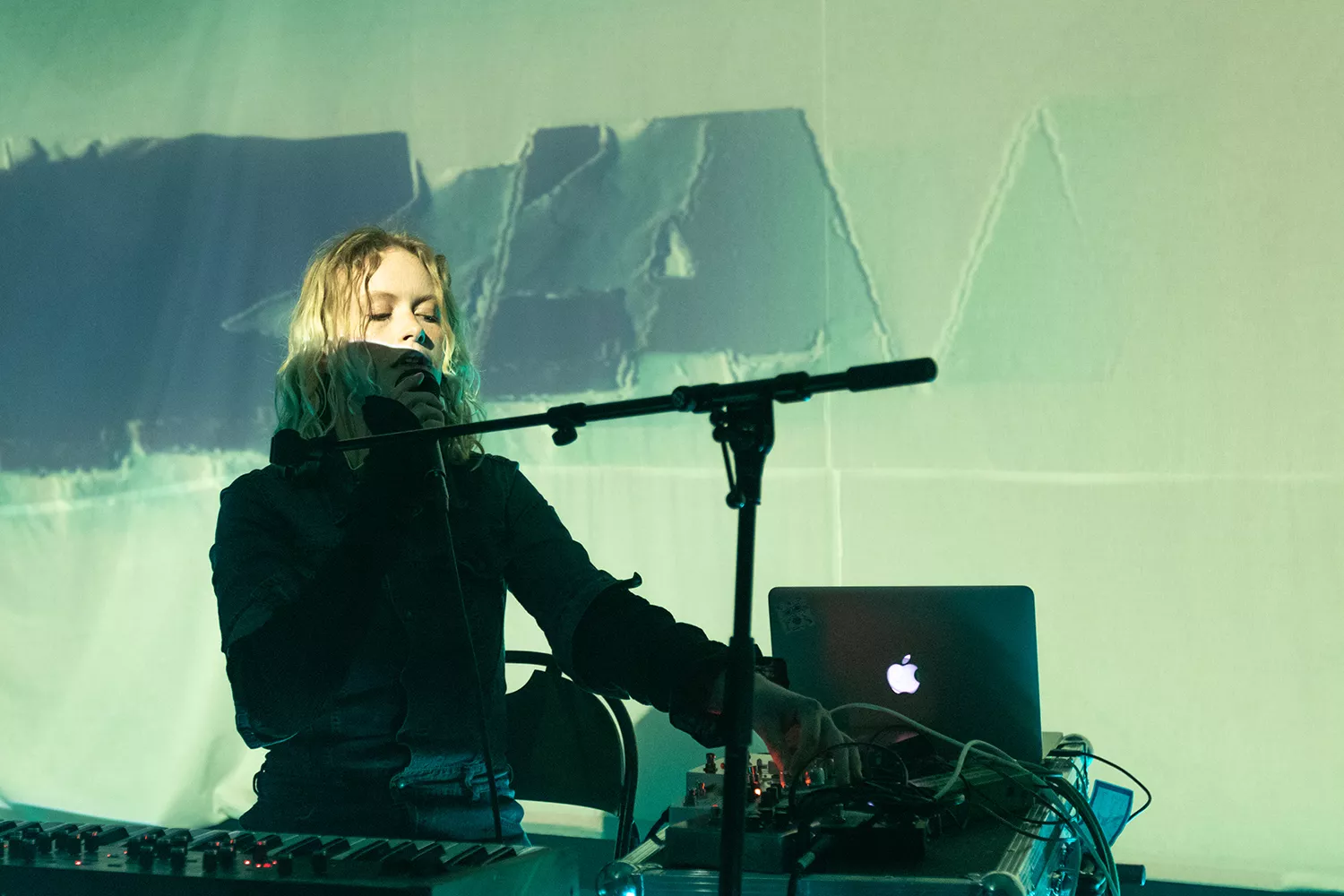 ANMELDELSE: Zaar tryllebandt de sene aftentimer