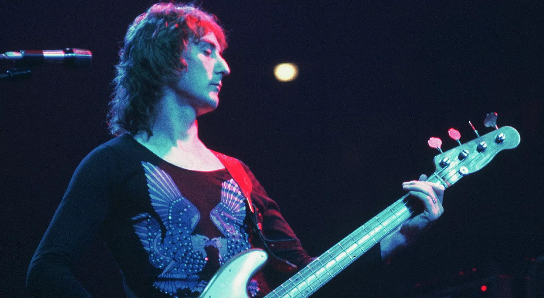 LUNGESYG LEGENDE: 78-årig Wings-guitarist har ingen sundhedsforsikring - nu beder hans hustru om hjælp