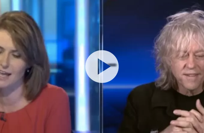 Se Sky News afbryde Bob Geldof efter flere bandeord 