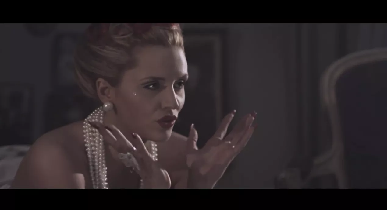 Se musikvideo med Pitbull-roste danske Annella