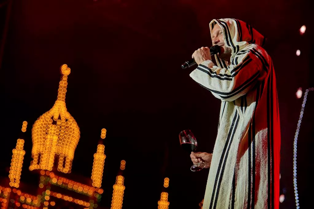 Suspekt indleder Danmarksturné med liderlig single