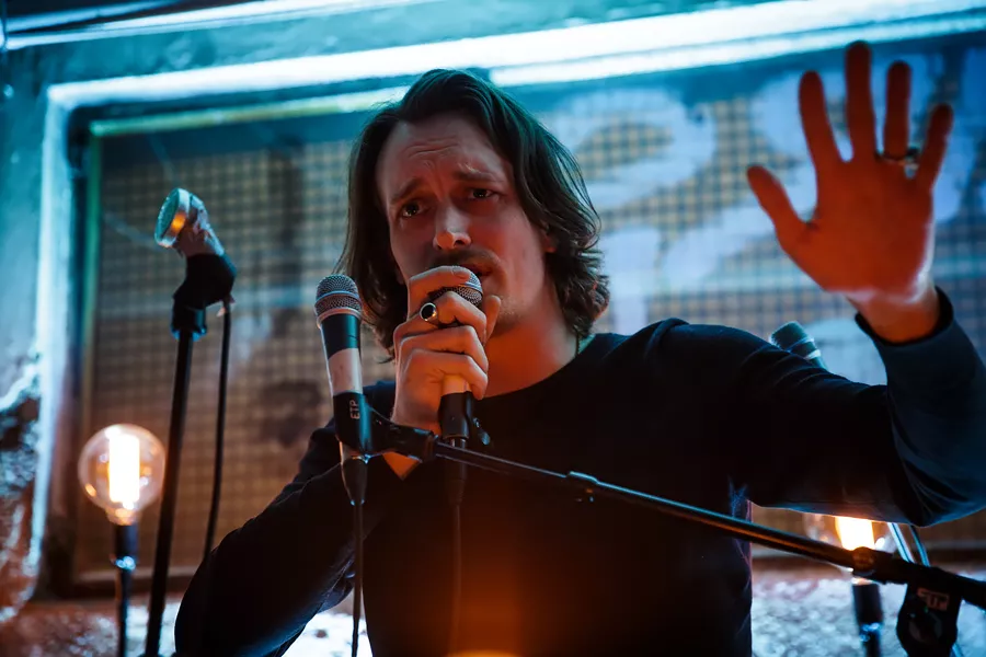 Billedserie: Liima gav intimkoncert på Hotel Astoria