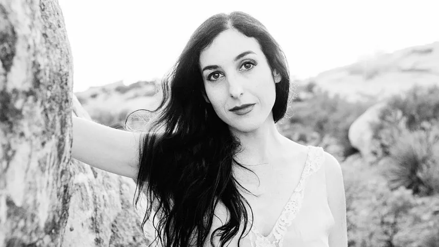 Uforløste mysterier blegner i lyset