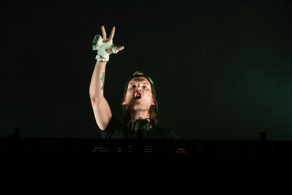Avicii släpper helt ny singel