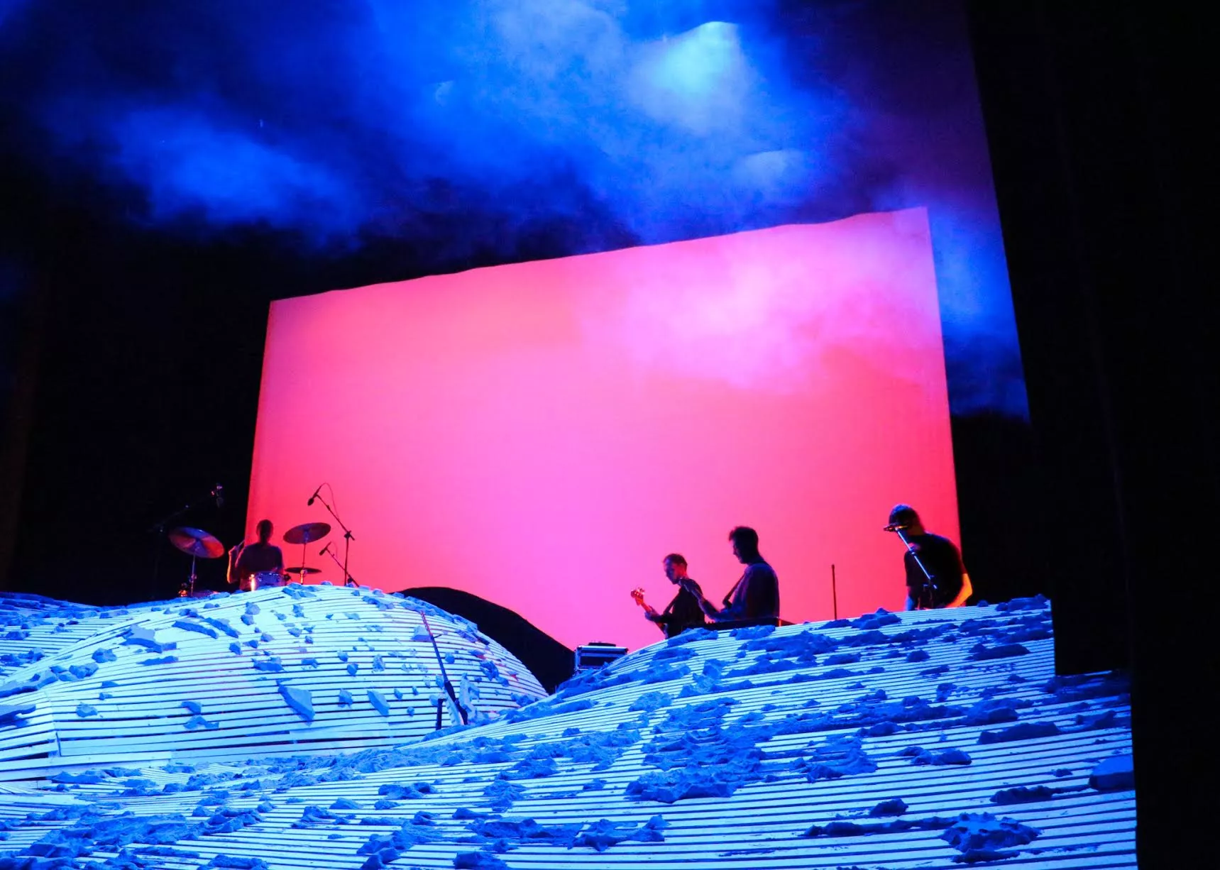 REPORTAGE: Smukt udført skoleprojekt med Fugleflugten på Den Danske Scenekunstskole