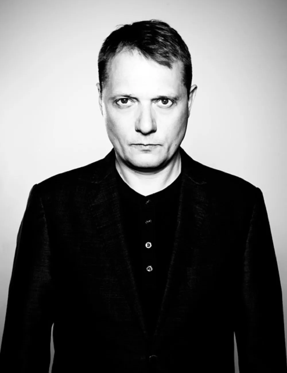 Hör nytt från Magnus Carlson