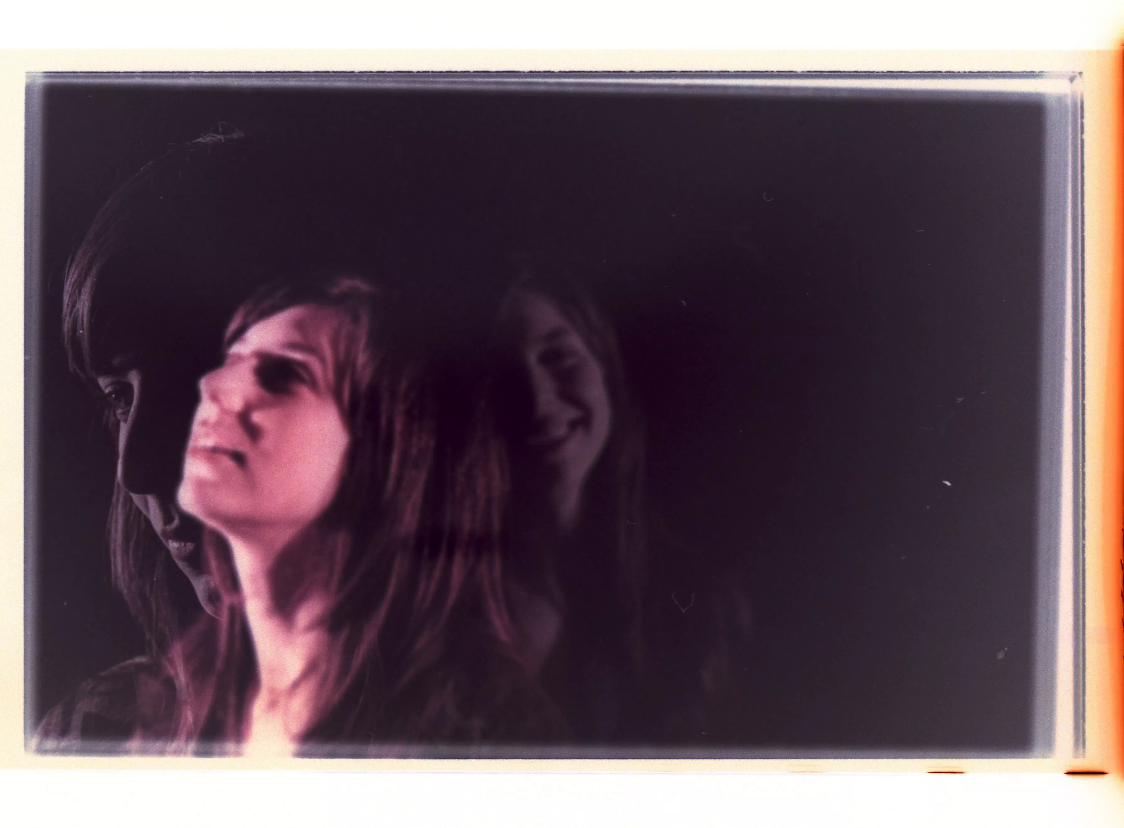 Femstjernede Julia Holter gæster Danmark