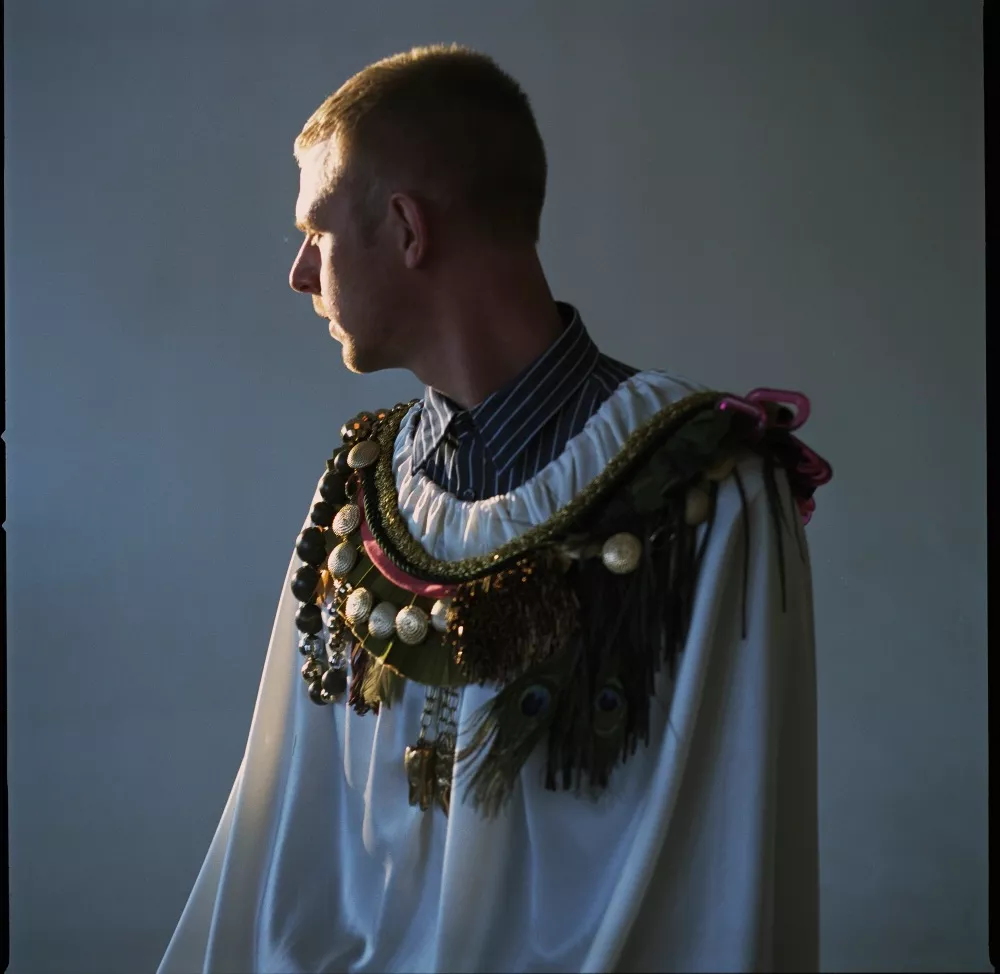 Emil Jensen och Familjen släpper singel