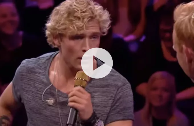 Christopher synger børnesange for Breinholt  