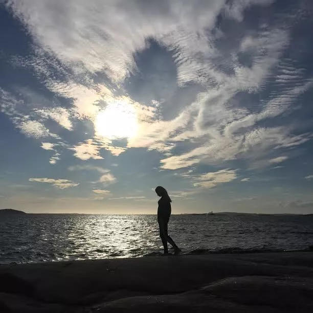 Silhouette - Sara Enegren