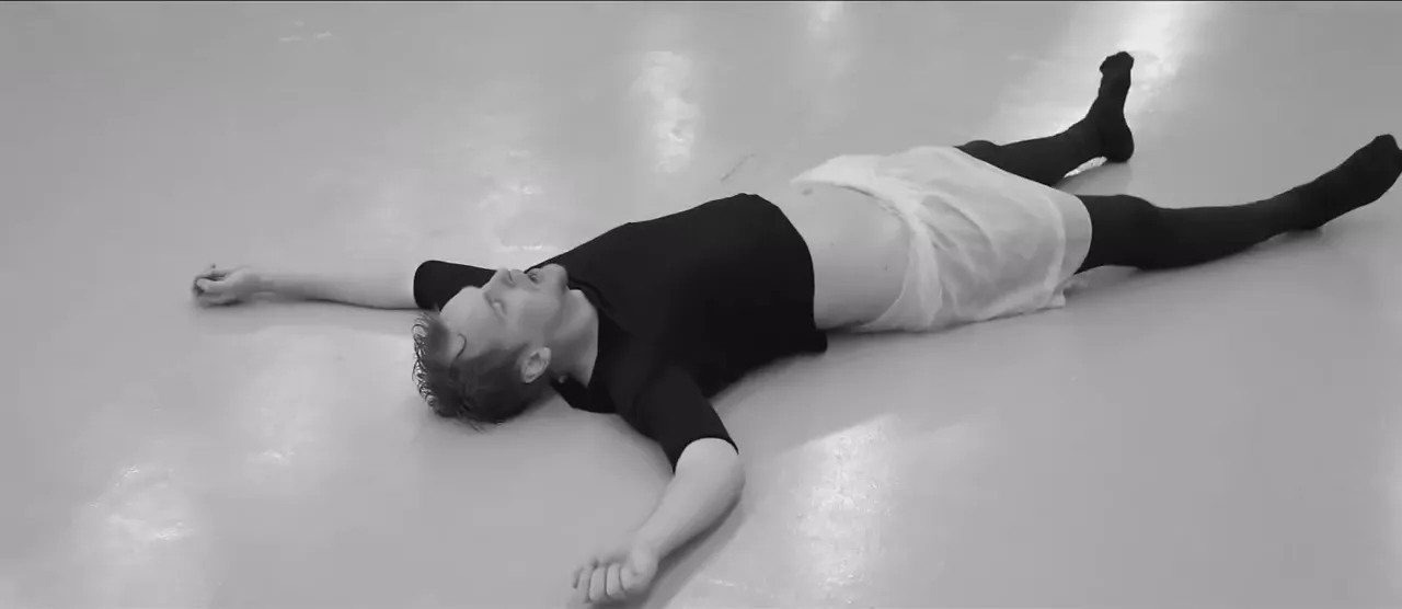 ''Lika mycket pepplåt som depplåt''